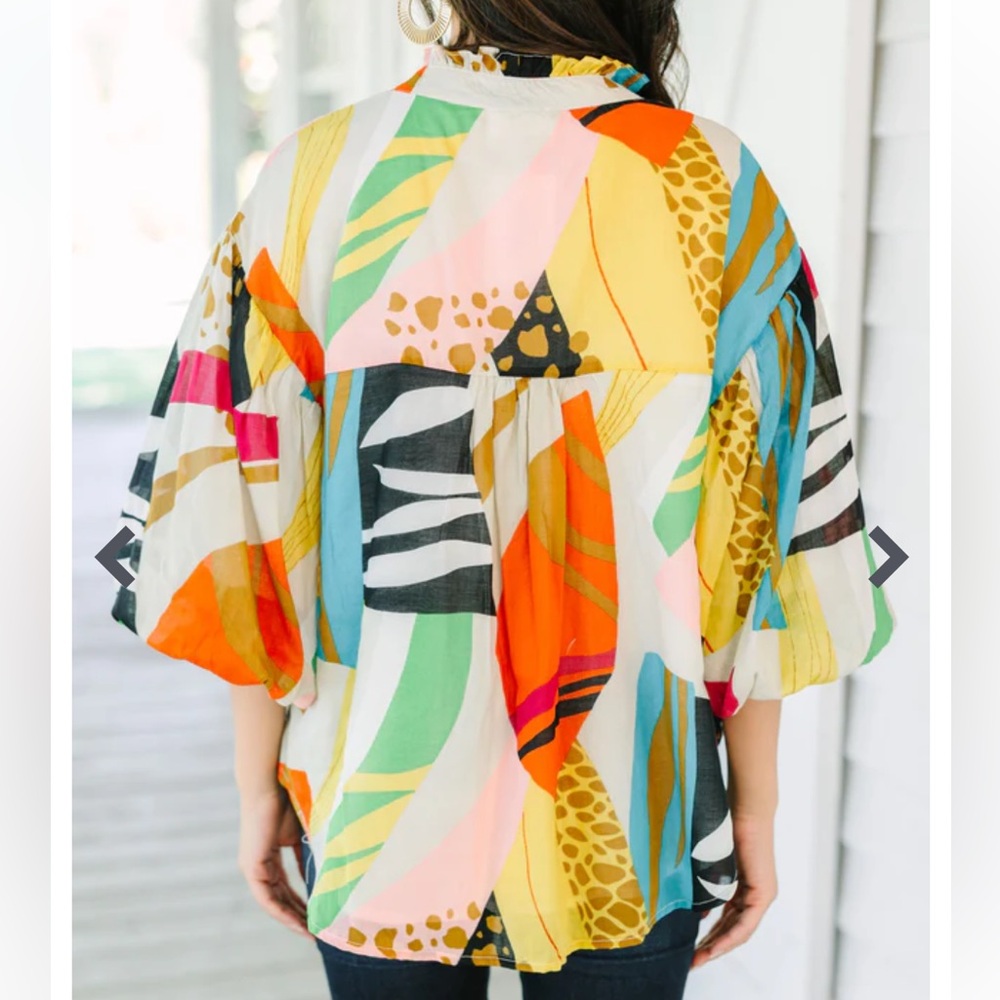 Fate Abstract Blouse - Size Small - Picture 3 of 3